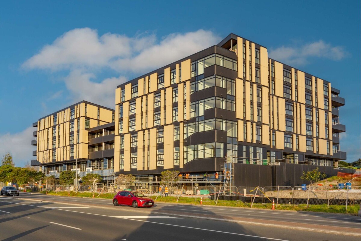 2 beds 1 bath 1 carpark, Enquiries Over $850,000, 313/48 Esmonde Road Takapuna, Auckland