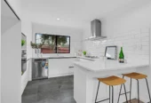 26 Glenveagh Park Drive Weymouth, Auckland