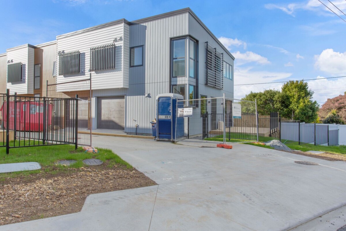 Stylish Corner Site With Sea Views -Must Sale, 9/196 Royal Road, Massey, Auckland