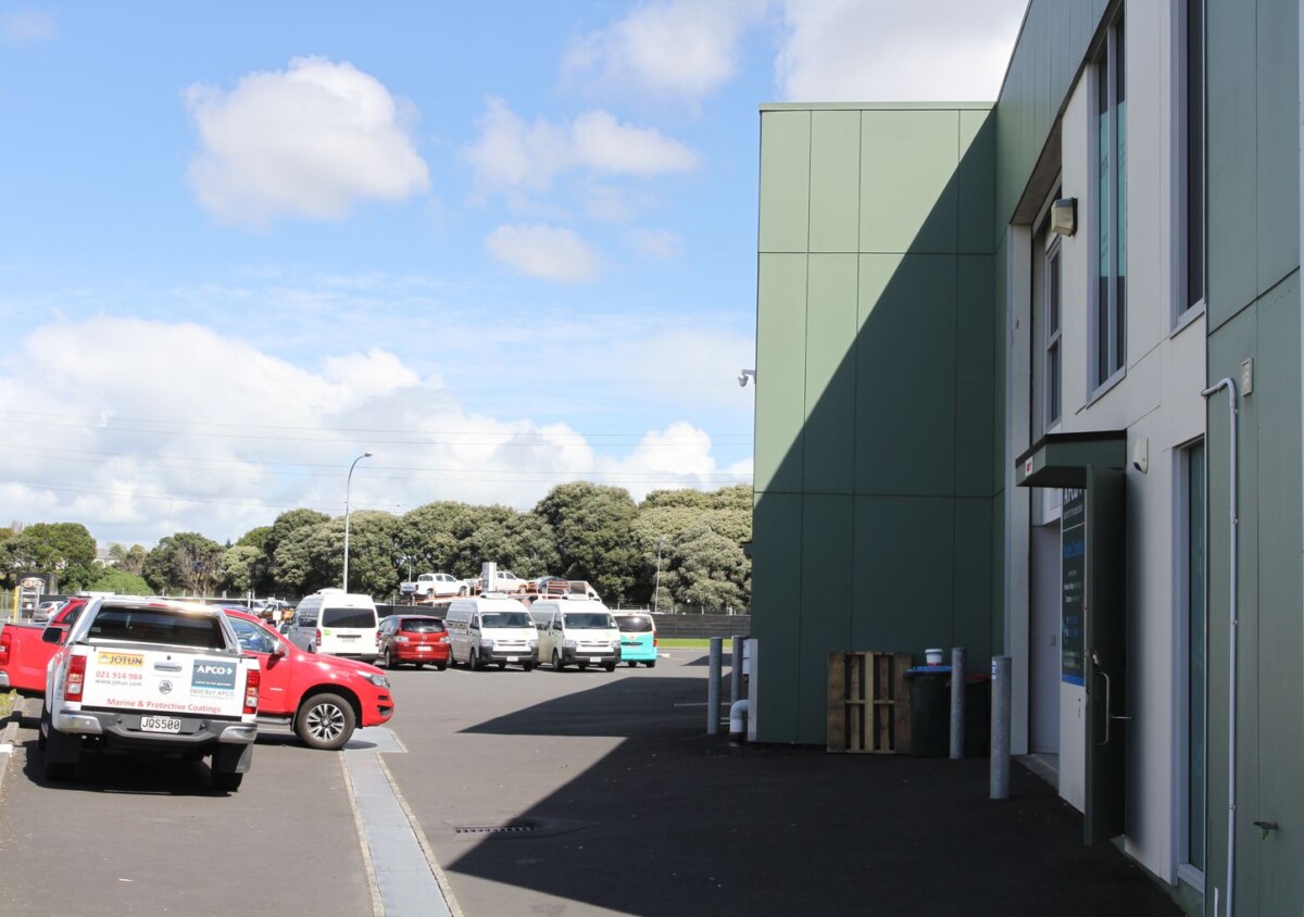 90 sqm Exclusive upstairs office, 7/4 Clemow Drive, Mount Wellington, Auckland