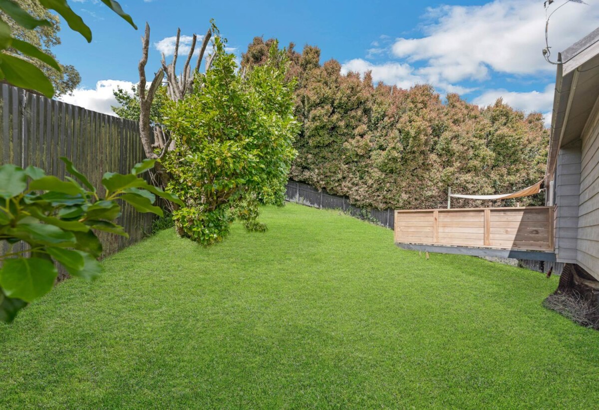 The homeowner will provide RC and EPA for 3 new houses prior to settlement, 26 Orinda Close, Botany Downs, Auckland