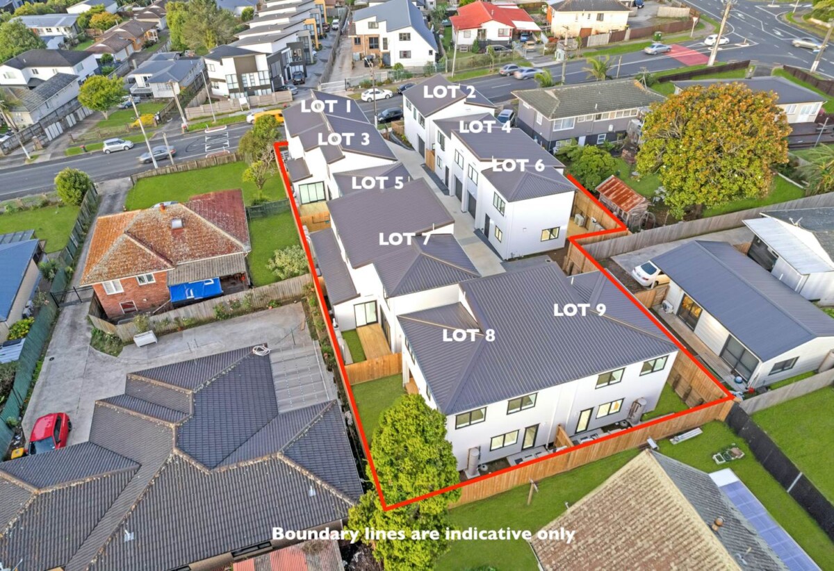 8/6 Pah Road, Papatoetoe, Auckland