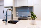 Double Grammar school zone, Freehold 2 beds 2 baths apartment, 71sqm including a 7sqm balcony, Full furniture package is included, move-in ready, 0.9 km to Auckland Girls’ Grammar School, 1.7 km to Auckland Grammar, 1208/438 Queen Street, City Centre, Auckland