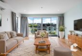 Spacious, Stylish & Granny Potential, 3/ 10 Vinifera Place, Albany, Auckland