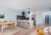 Spacious, Stylish & Granny Potential, 3/ 10 Vinifera Place, Albany, Auckland