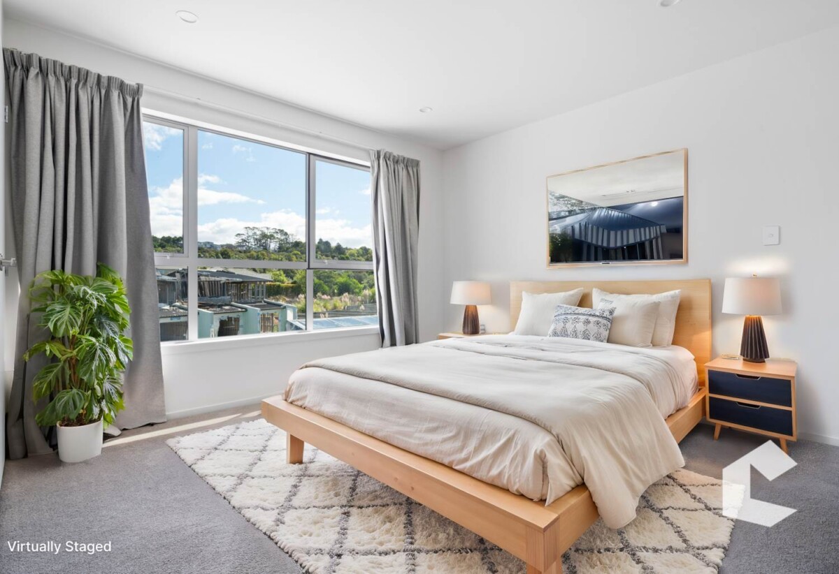 Spacious, Stylish & Granny Potential, 3/ 10 Vinifera Place, Albany, Auckland