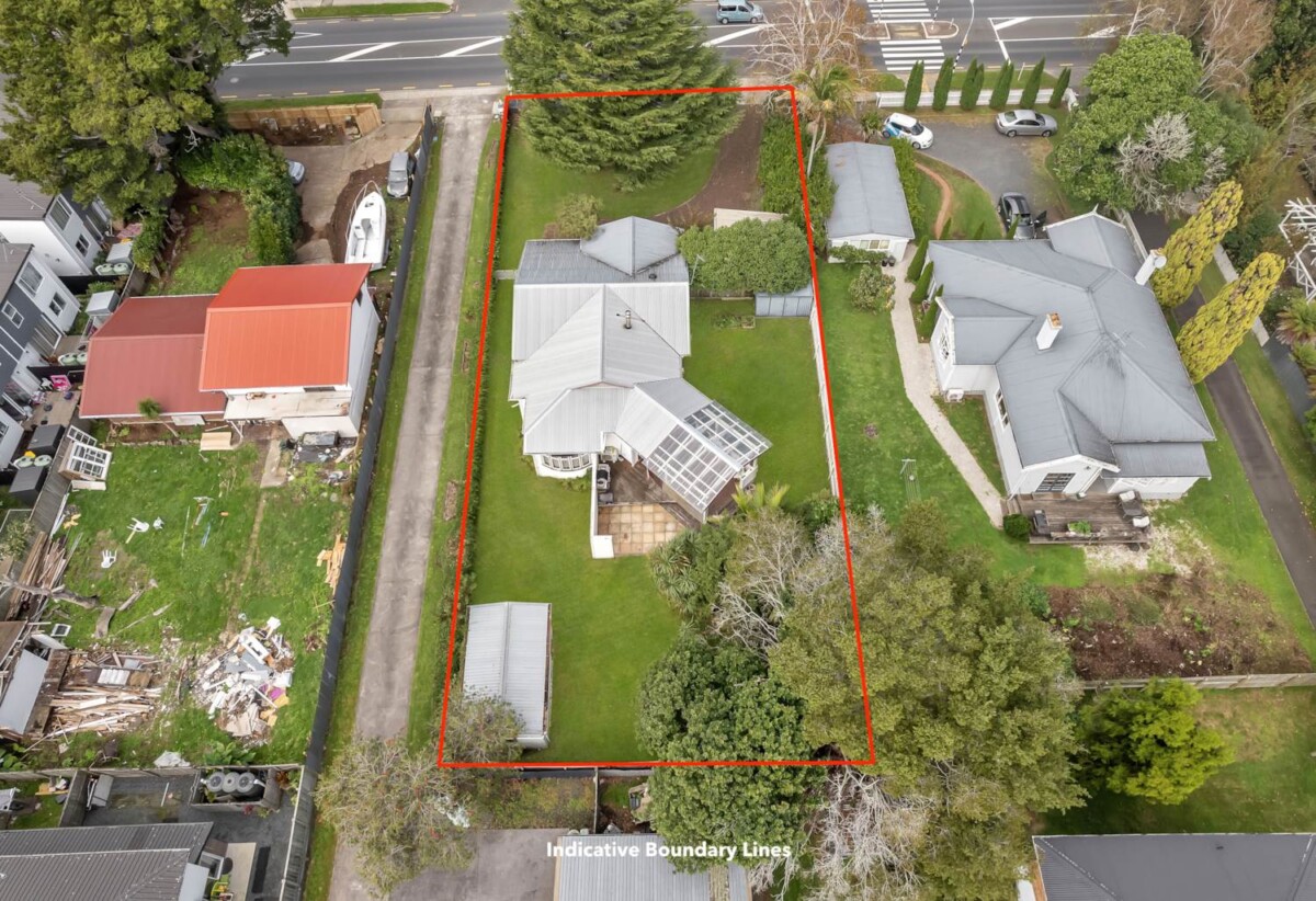 Must Sell – Ignore CV ($1.15M), Bring Your Offer, 65 Beach Road, Pahurehure, Auckland