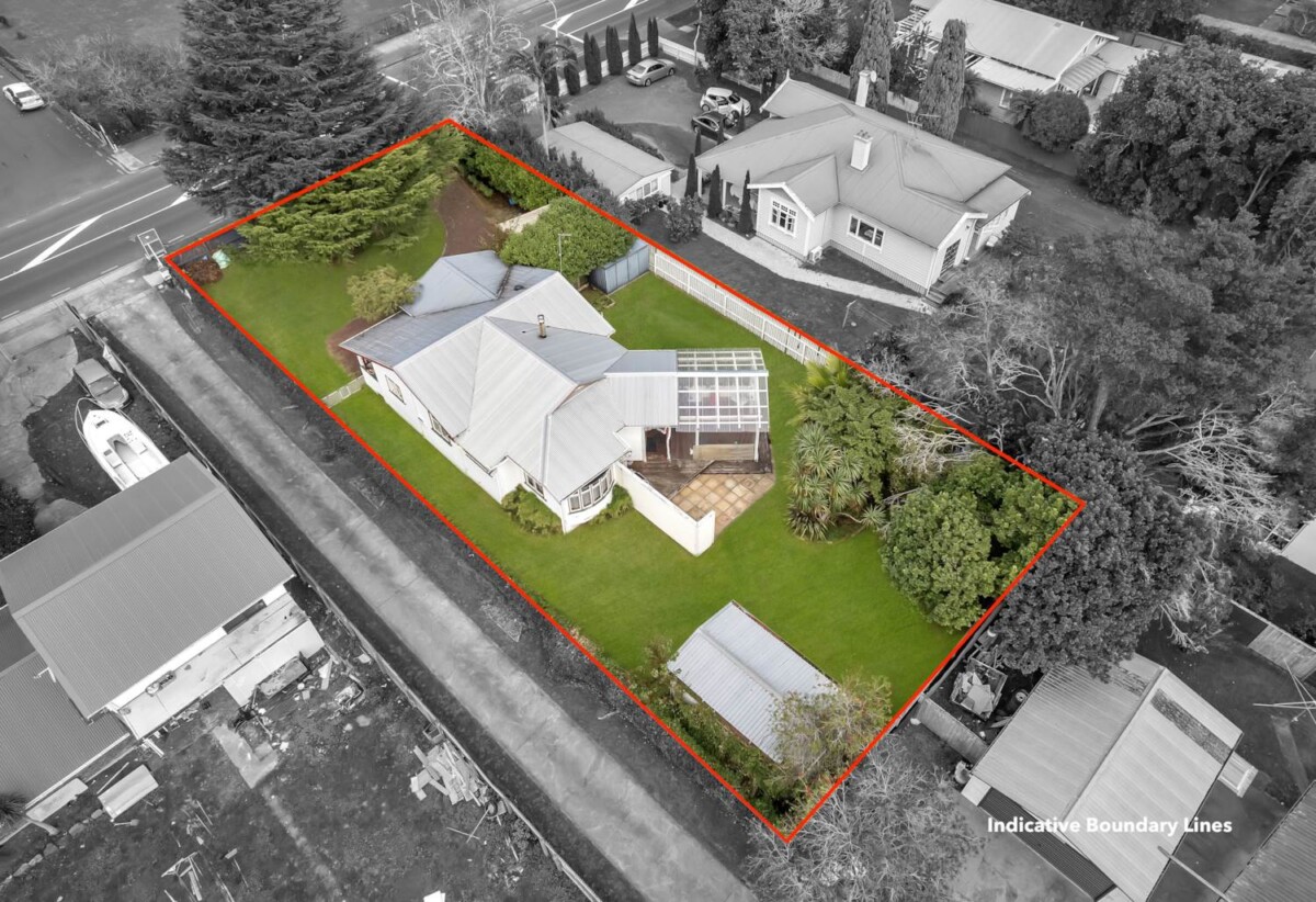 Must Sell – Ignore CV ($1.15M), Bring Your Offer, 65 Beach Road, Pahurehure, Auckland