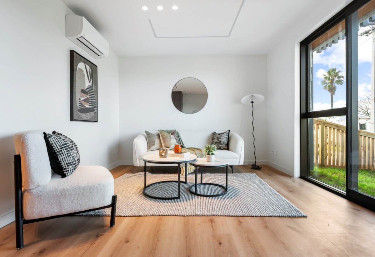 2F Rangitoto Terrace, Milford, Auckland