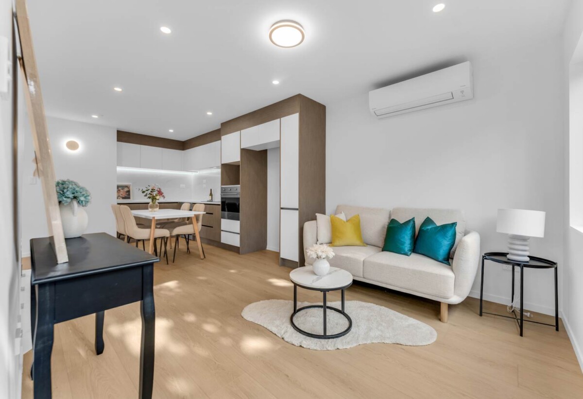 8/21 Baird Street, Howick, Auckland