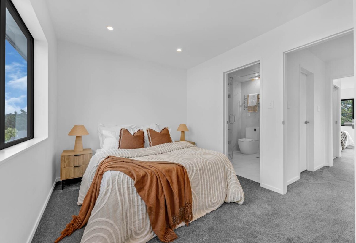 8/21 Baird Street, Howick, Auckland