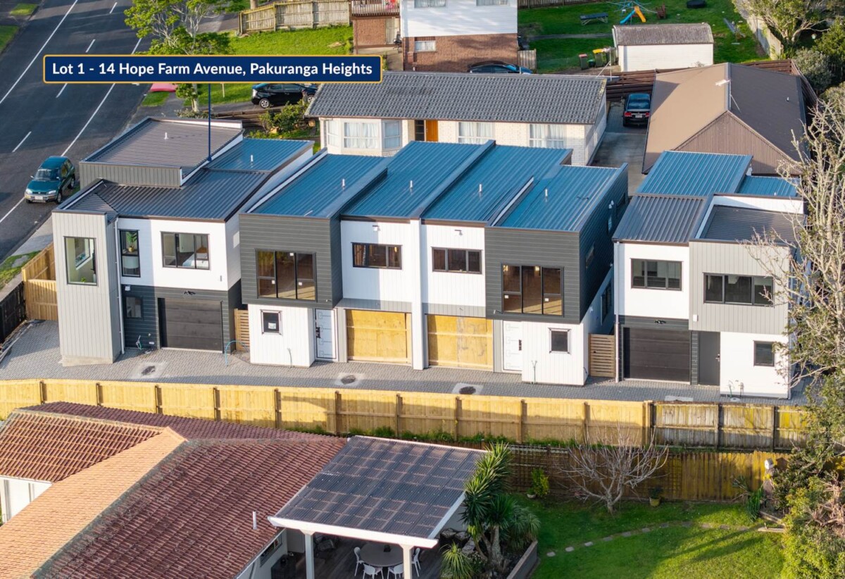 Brandnew freehold 4 beds 3 baths home, close to shopping centres, 1.7 km to Pakuranga College, 14A,14B,14D Hope Farm Avenue, Pakuranga Heights, Auckland