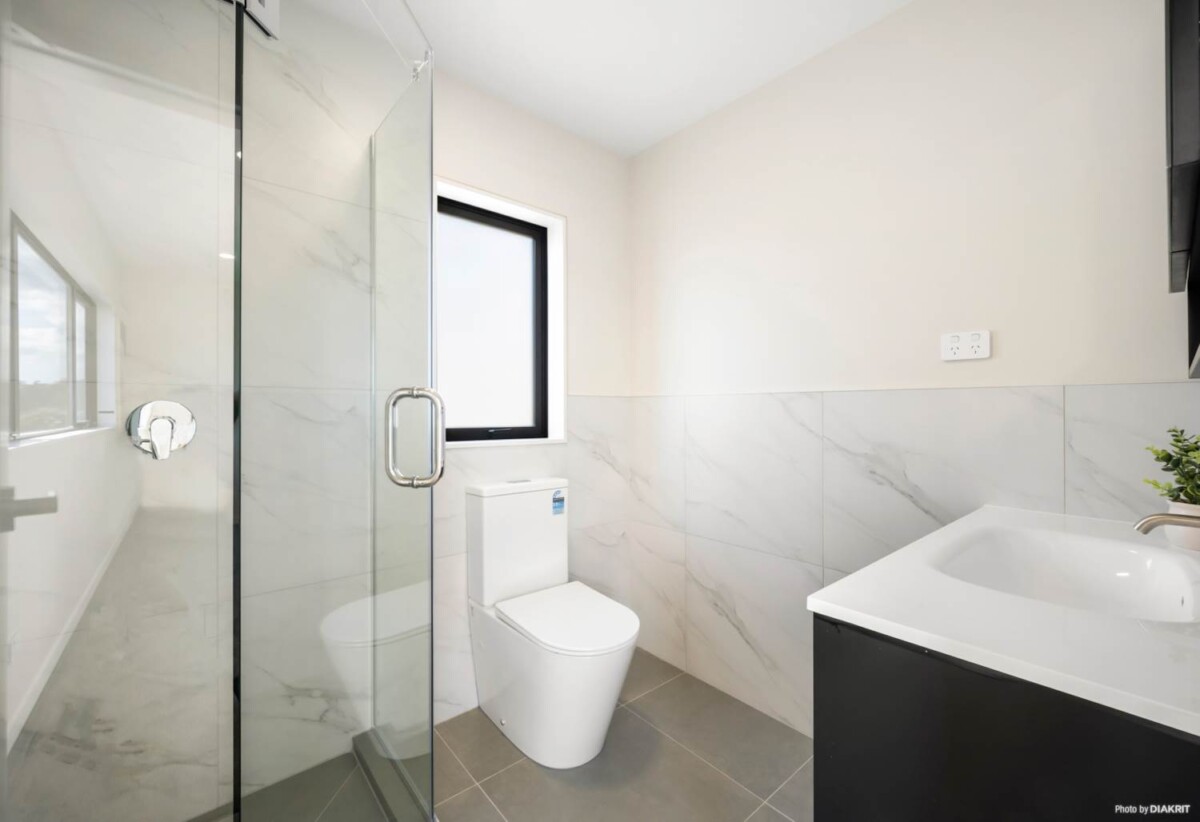 Brandnew freehold 4 beds 3 baths home, close to shopping centres, 1.7 km to Pakuranga College, 14A Hope Farm Avenue, Pakuranga Heights, Auckland