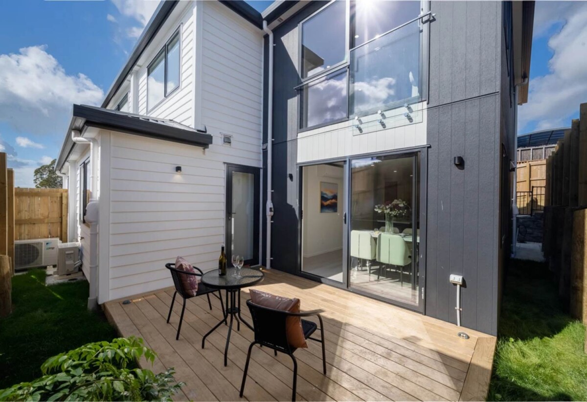 7B Maroubra Place, Botany Downs, Auckland