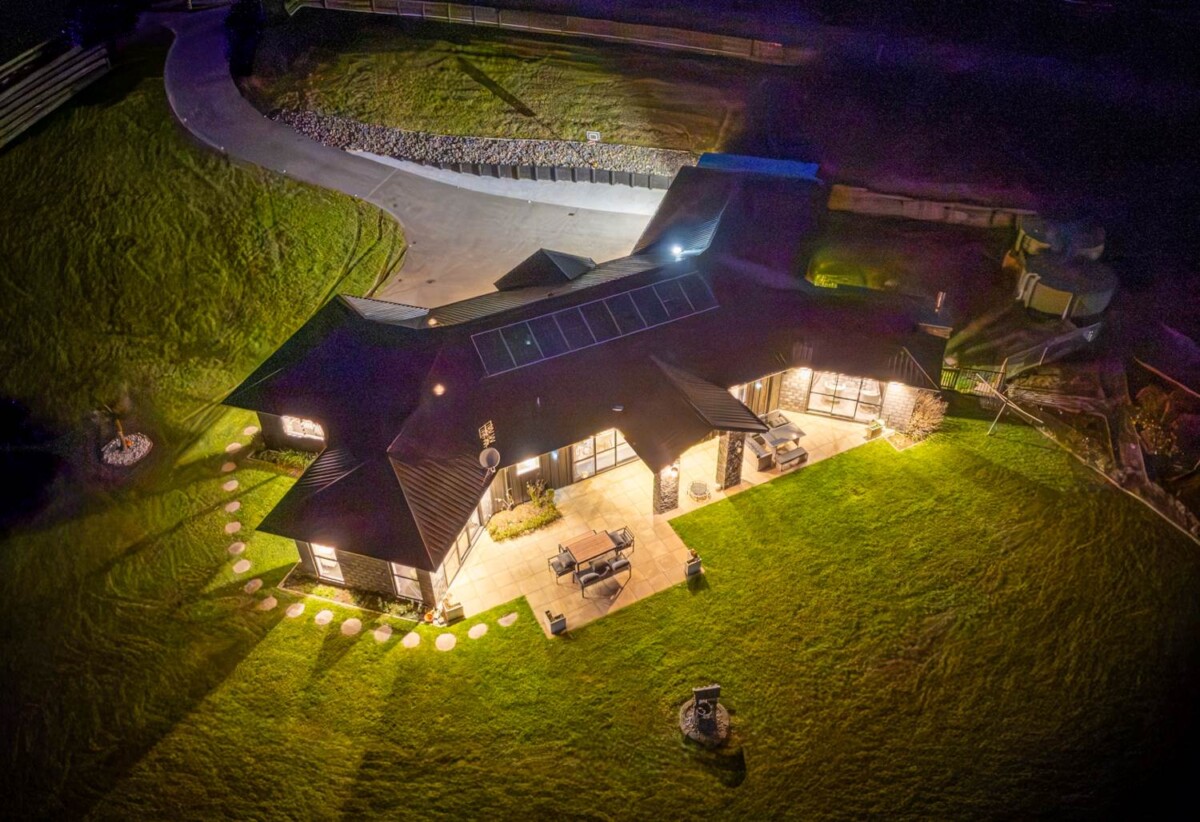 Elevated Lifestyle with Breathtaking Views, 155 Pratts Road, Ramarama, Auckland