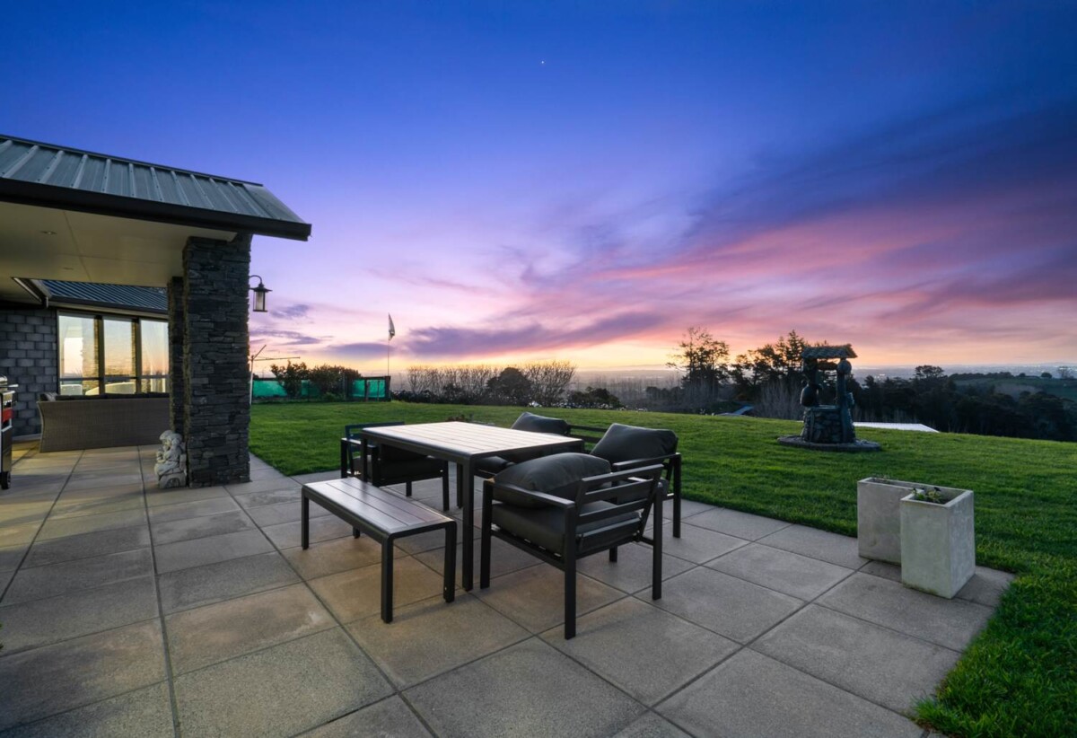 Elevated Lifestyle with Breathtaking Views, 155 Pratts Road, Ramarama, Auckland