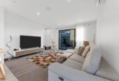 16 Magnetite Lane, Flat Bush, Auckland