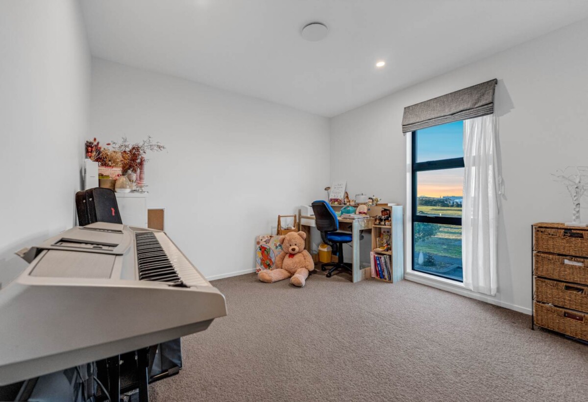 16 Magnetite Lane, Flat Bush, Auckland