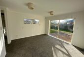 3 bedrooms 2 bathrooms house, GARAGE NOT INCLUDED, No Pets, 116 Burswood Drive, Burswood, Auckland, available now