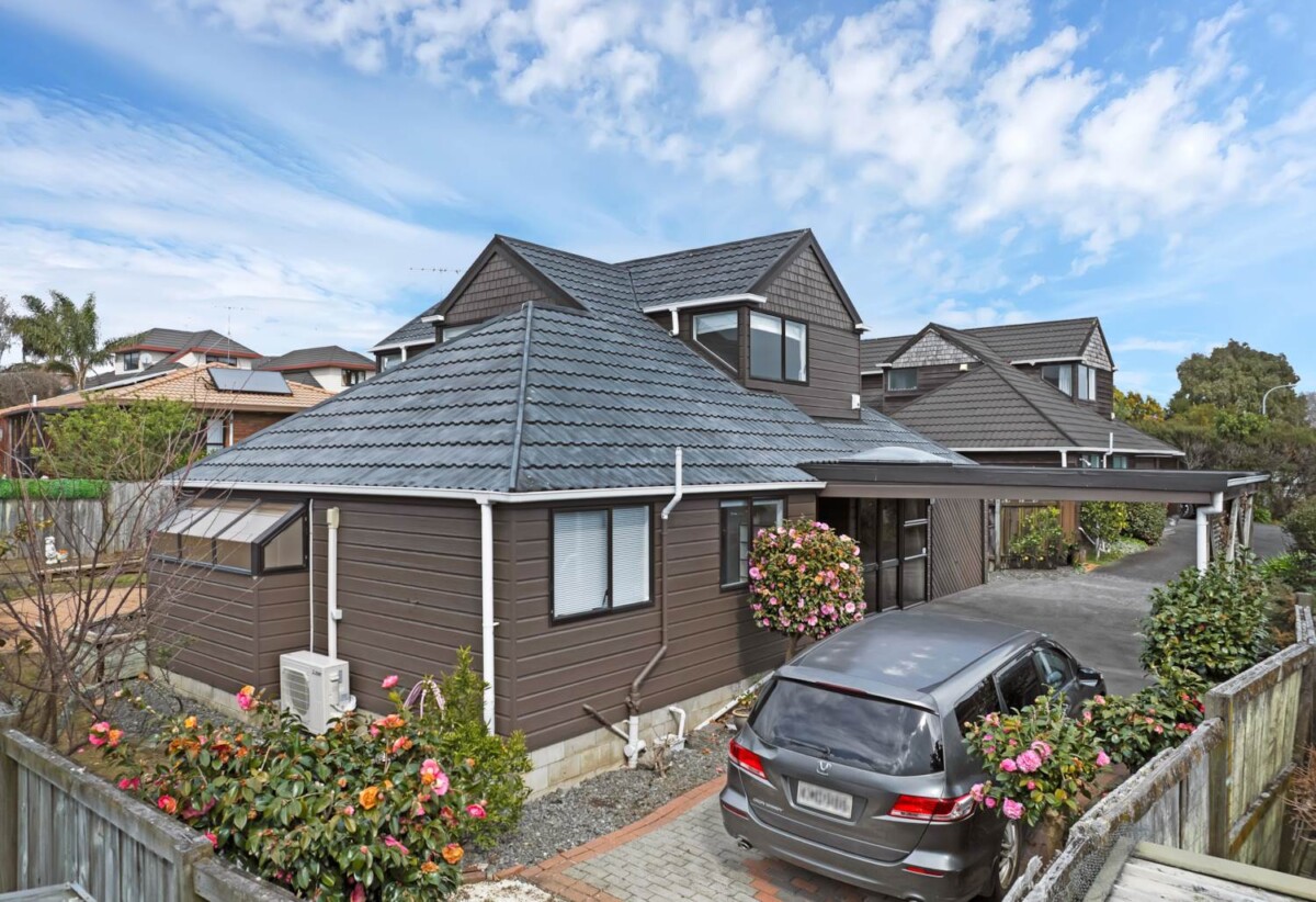2/30 Eastridge Court, Northpark, Auckland