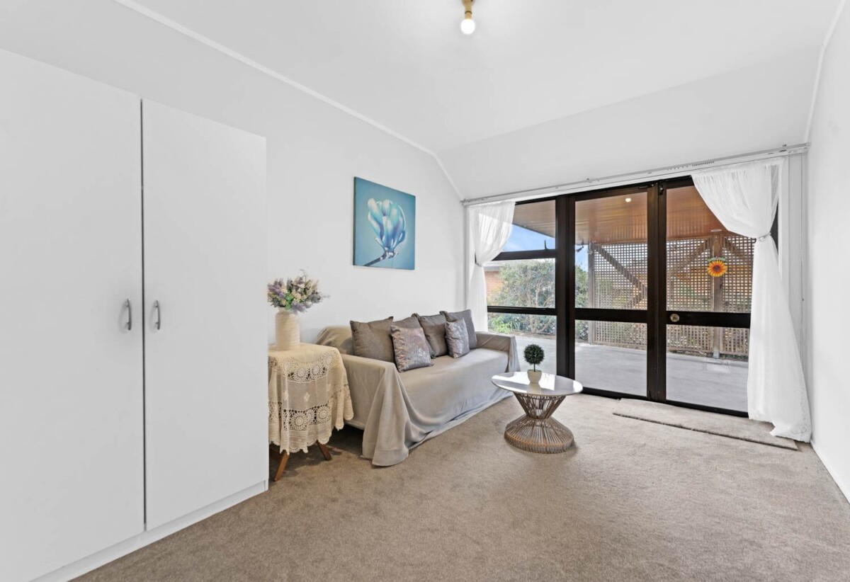 2/30 Eastridge Court, Northpark, Auckland