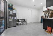 7 beds house with 2 bedroom granny & 2 kitchens, 15 Uru Drive, Flat Bush, Auckland