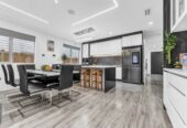 7 beds house with 2 bedroom granny & 2 kitchens, 15 Uru Drive, Flat Bush, Auckland