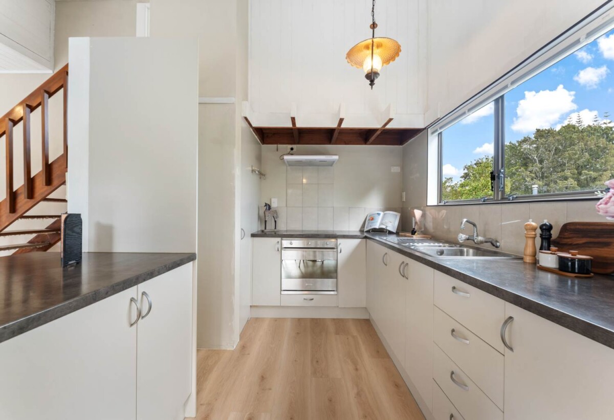 1/10 Heather Place, Sunnynook, Auckland