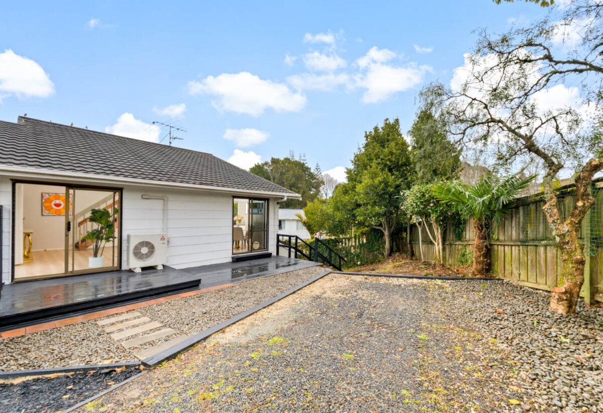 1/10 Heather Place, Sunnynook, Auckland