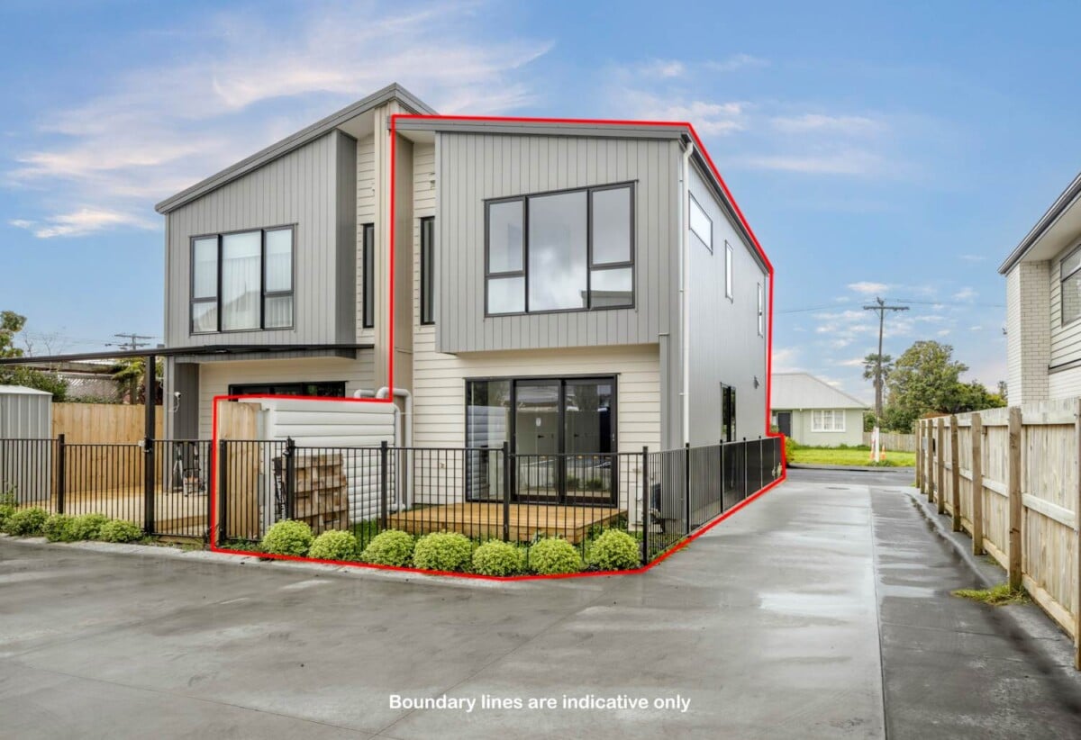 Last one left to buy, Lot 2/26 Alamein Road, Panmure, Auckland