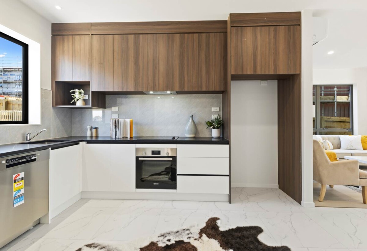 Motivated Vendor – genuine sale, Affordable Brandnew freehold 3 beds home, walks to Glen Innes Train Station, shops & local services, , 5/46&48 Epping Street, Glen Innes, Auckland