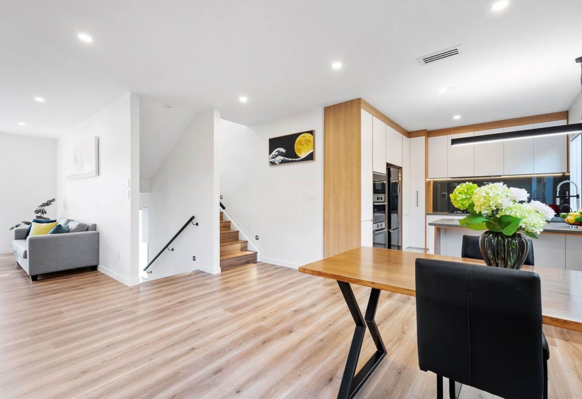 57E Hogans Road, Glenfield, Auckland