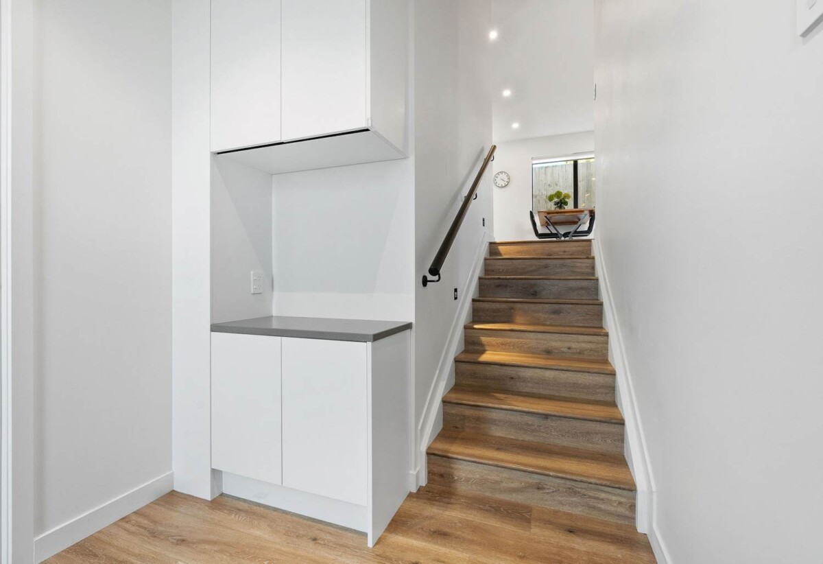 57E Hogans Road, Glenfield, Auckland