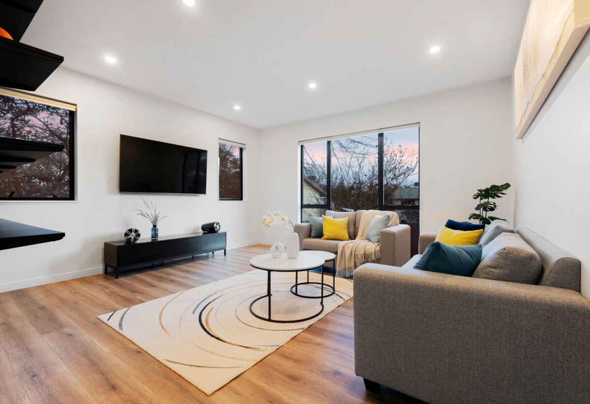 57E Hogans Road, Glenfield, Auckland