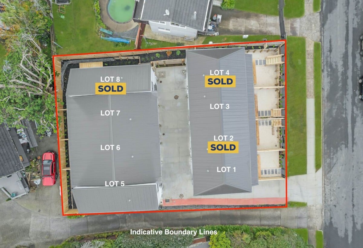 8/21 Baird Street, Howick, Auckland