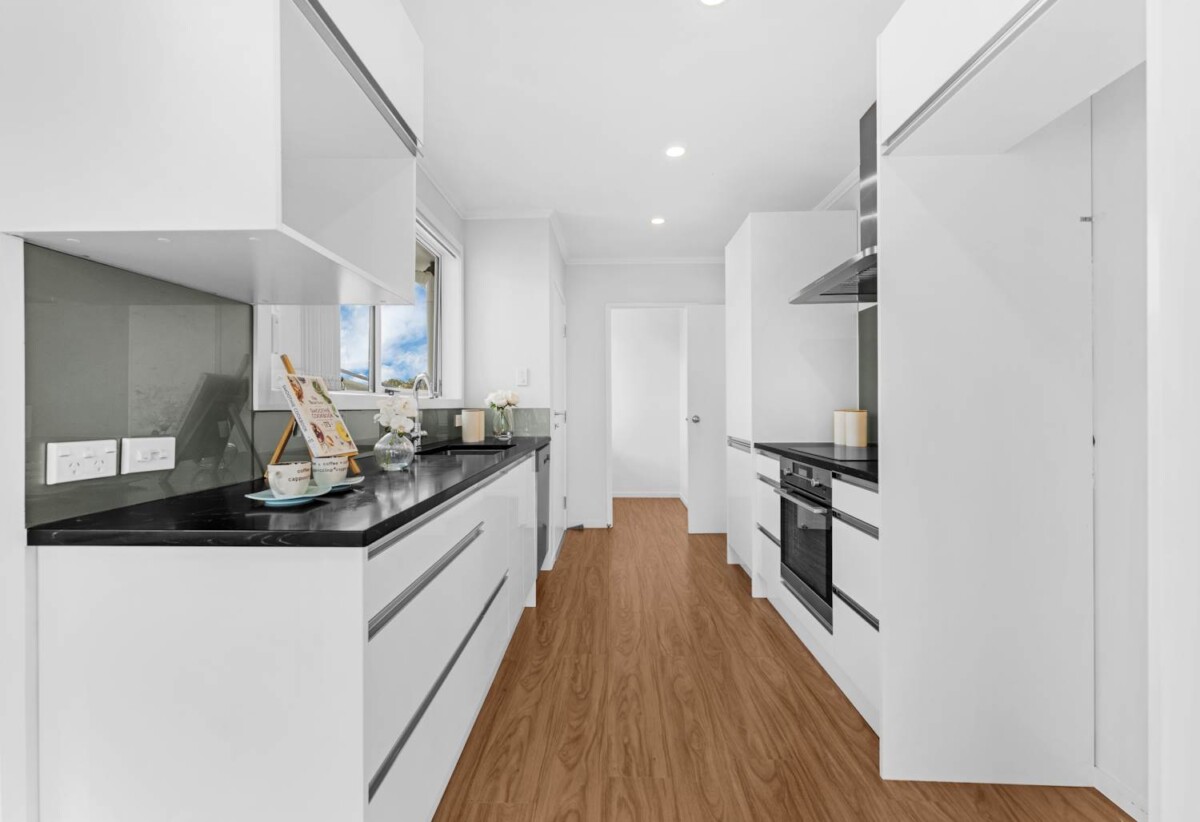 99 Sycamore Drive, Sunnynook, Auckland