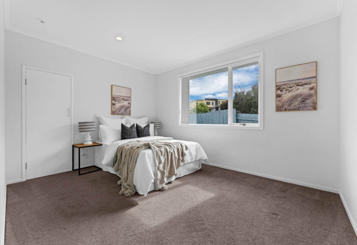 99 Sycamore Drive, Sunnynook, Auckland