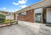 VENDOR CASHING UP – MUST BE SOLD, 4/57 Moana Avenue, One Tree Hill, Auckland