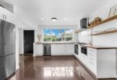 For rent, 4 bedrooms 2 bathrooms house plus a study, 3 Malvina Place, Bucklands Beach, Auckland, available 3rd October