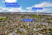 For rent, 4 bedrooms 2 bathrooms house plus a study, 3 Malvina Place, Bucklands Beach, Auckland, available 3rd October