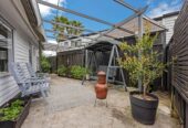 For rent, 4 bedrooms 2 bathrooms house plus a study, 3 Malvina Place, Bucklands Beach, Auckland, available 3rd October