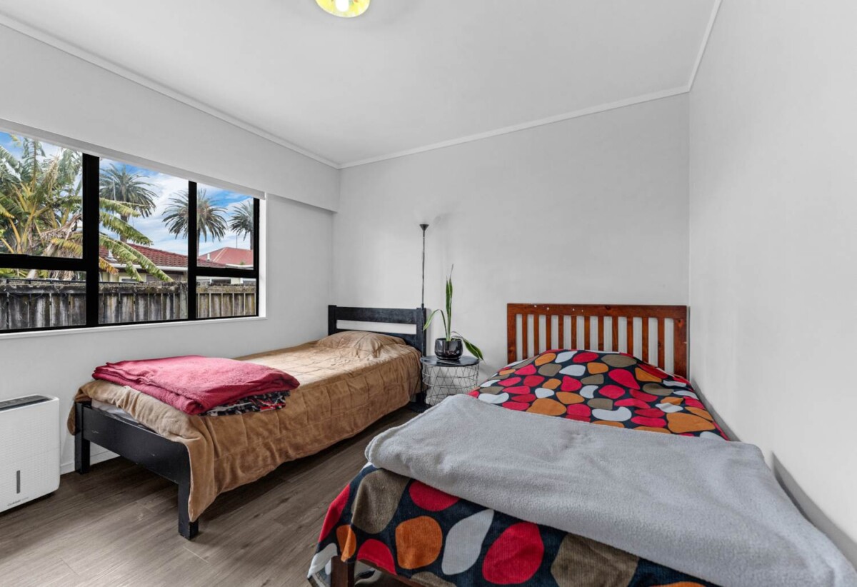 Urgent Sale, 54B Halsey Road, Manurewa, Auckland