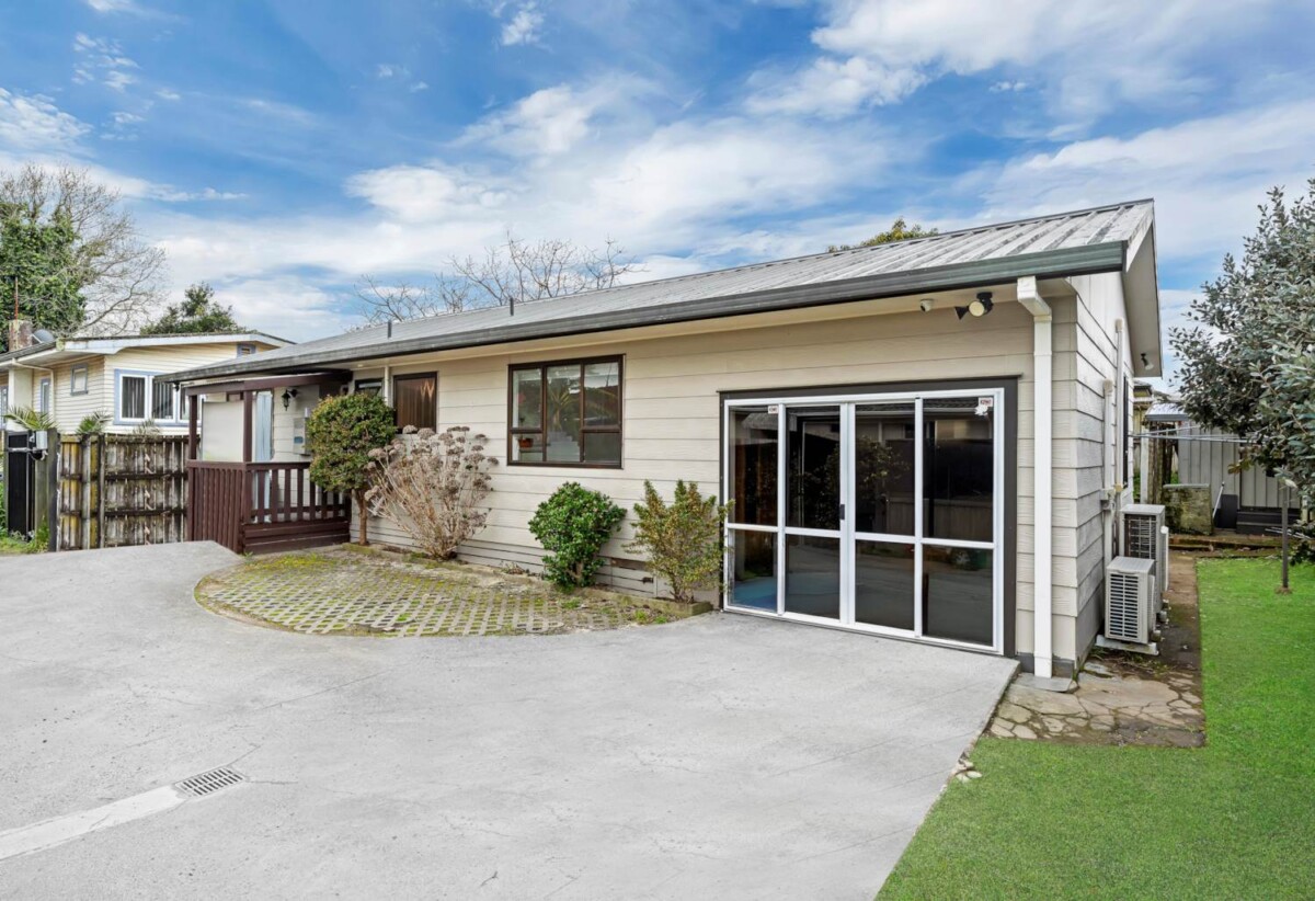 Urgent Sale, 54B Halsey Road, Manurewa, Auckland
