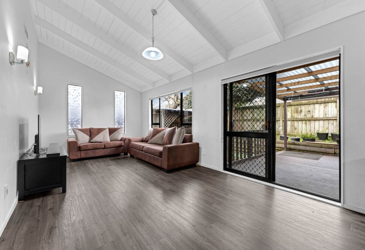 Urgent Sale, 54B Halsey Road, Manurewa, Auckland