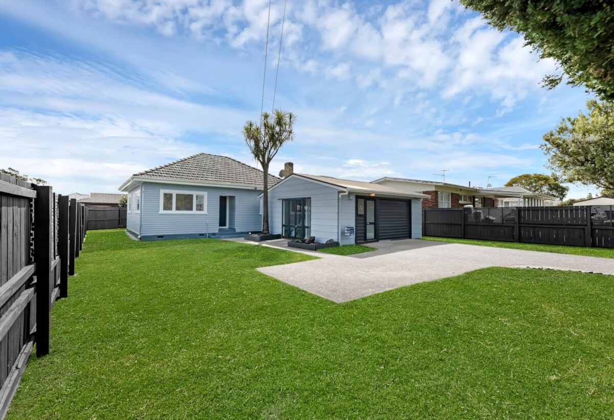 Fully Renovated, 124 Old Wairoa Road, Papakura, Auckland