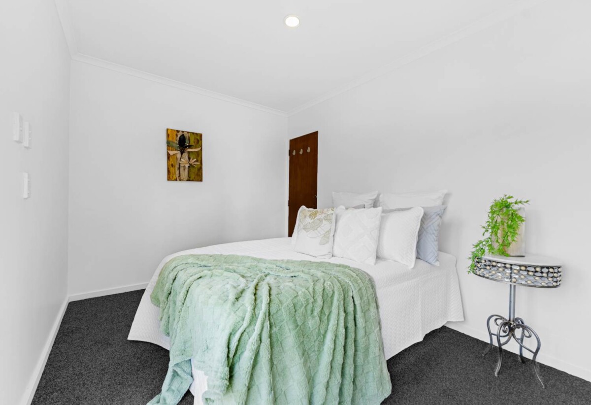 Fully Renovated, 124 Old Wairoa Road, Papakura, Auckland