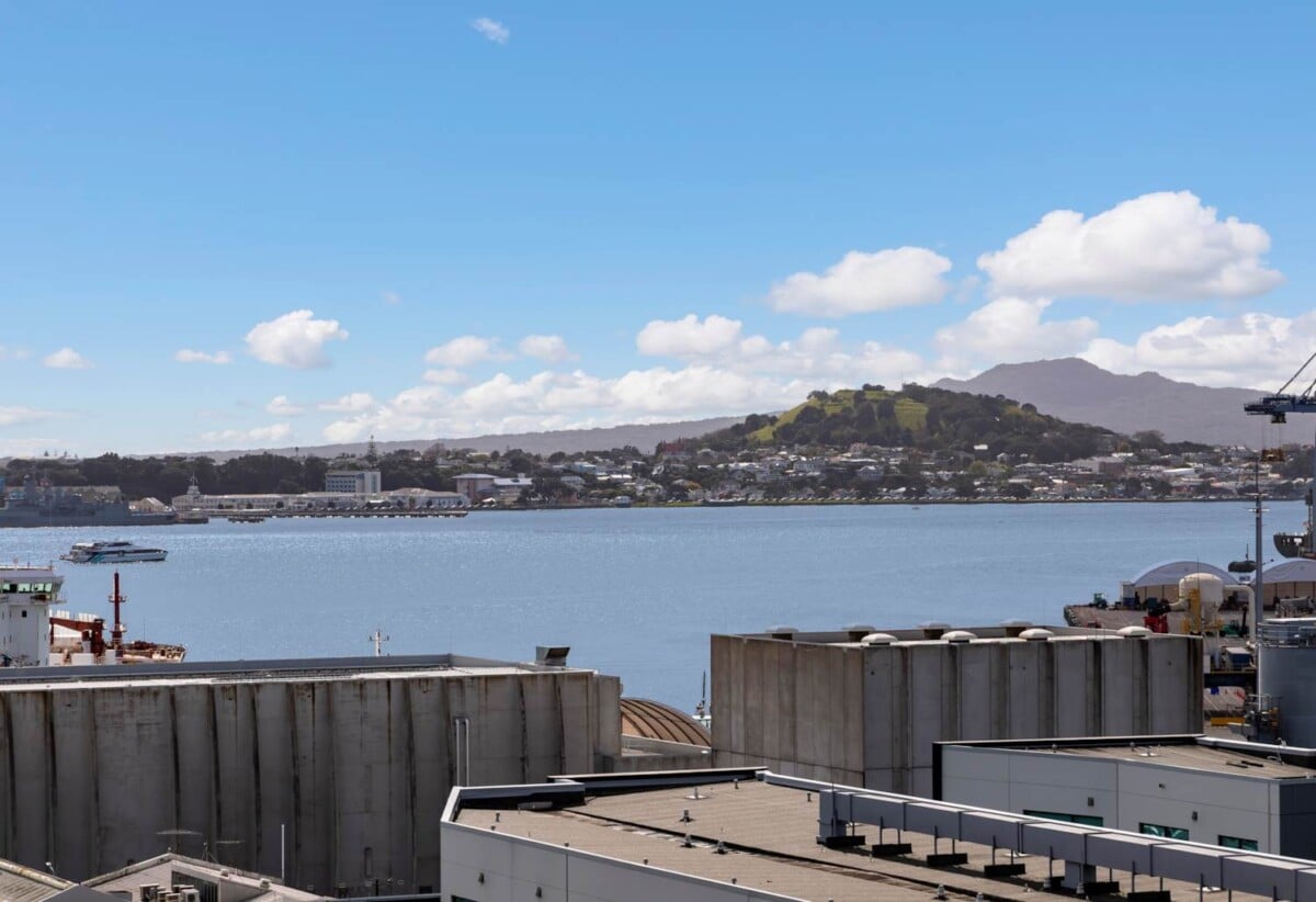 Sharp Price! Seaview CBD Home, 1210/30 Beach Road, City Centre, Auckland