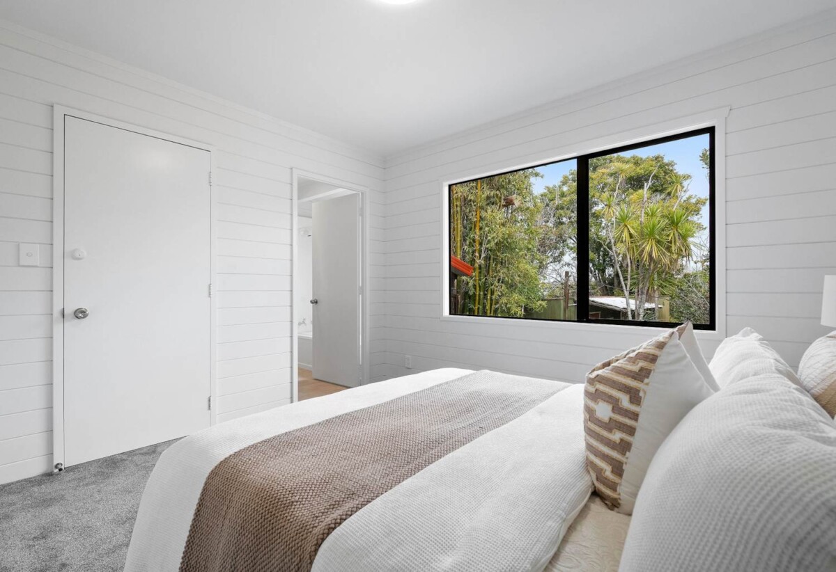 Renovated, 10 Outlook Road, Greenhithe, Auckland