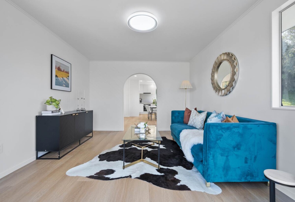 Renovated, 10 Tableau Place, Totara Vale, Auckland