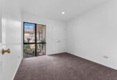Botany Downs Secondary College zone, brick and tile 4 beds house on 471m2 section, 533 Chapel Road, East Tamaki, Auckland